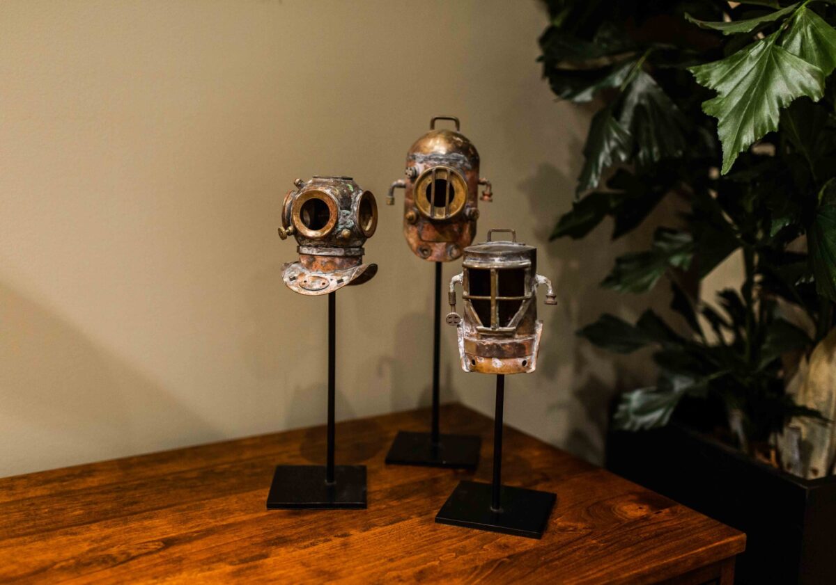 Pendalux Diver Helmet Tabletop Décor
