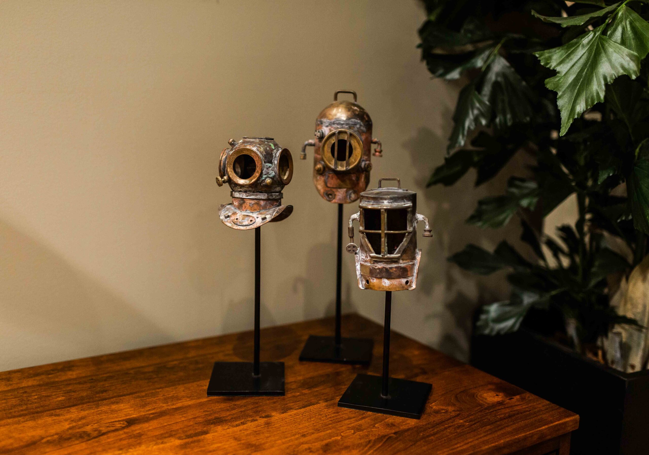 Pendalux Diver Helmet Tabletop Décor