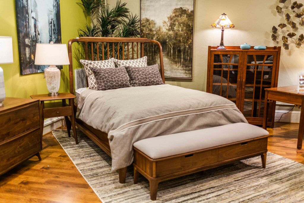 Stickley Walnut Spindle Bed with Bench Reid's Fine Furnishings