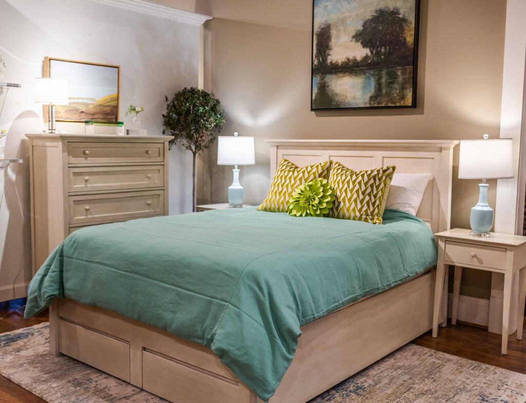 SK Revere Bed with Footboard Storage