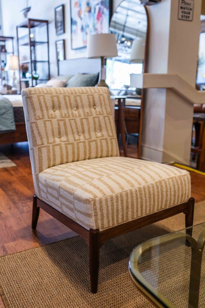 SK Walnut Grove Slipper Chair